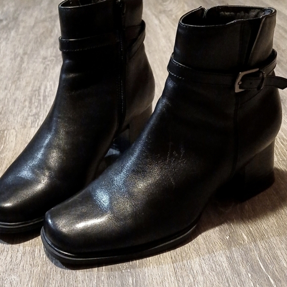 Women's Borelli leather ankle boots size 6 - Picture 1 of 7